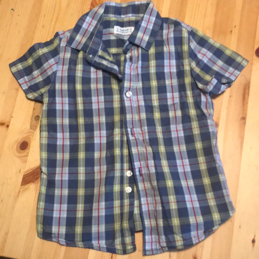 Spanish checkered collar golf or brunch shirt